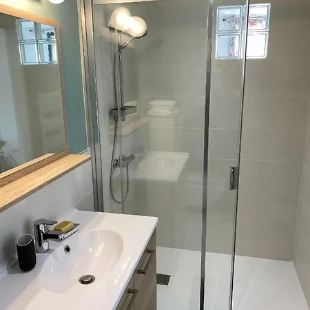 Les Cabanons Panzió Dardilly