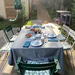 Les Cabanons فندق مبيت وإفطار دارْدييِ