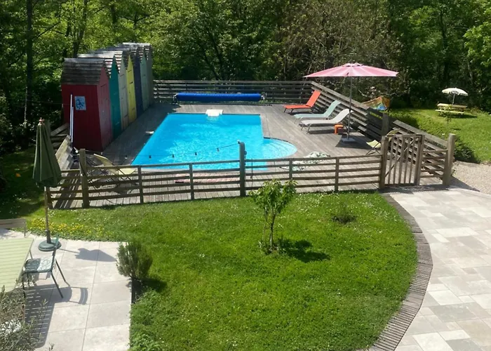 Les Cabanons Bed and breakfast 3*